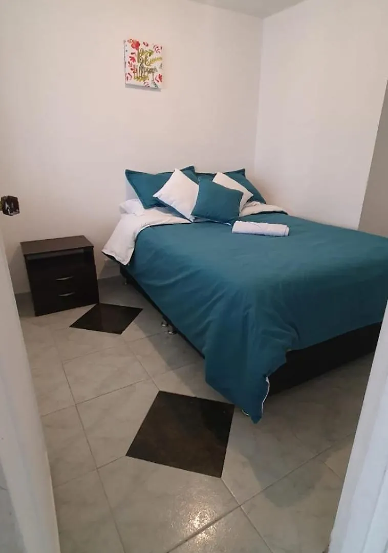 San Antonio Room Cerca Al Aeropuerto Bogotá Alloggio in famiglia